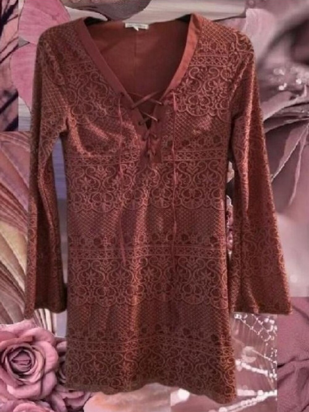 Charlotte Russe Women's Lace Long Sleeve Pink/Rose Colored Mini Dress